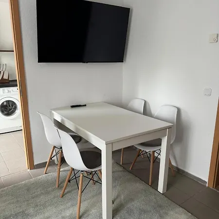 Charmante Zentrale 2 Raum Apartamento *